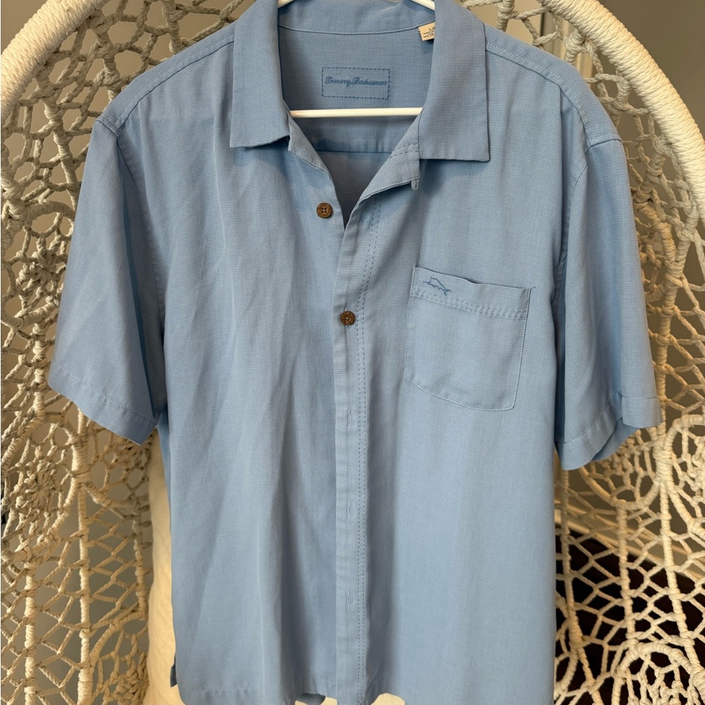 Tommy Bahama Men's Light Blue Casual Shirt